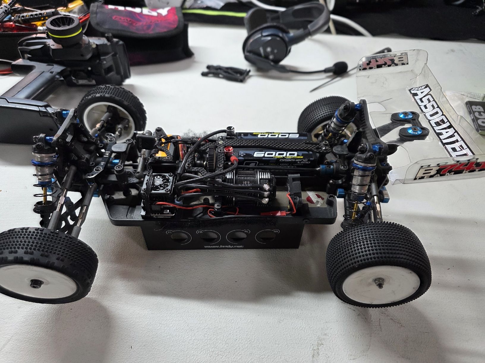 Modellismo RC: Team Associated B74.1 à vendre – Usato da Chêne-Bougeries venduto da bla_52vv