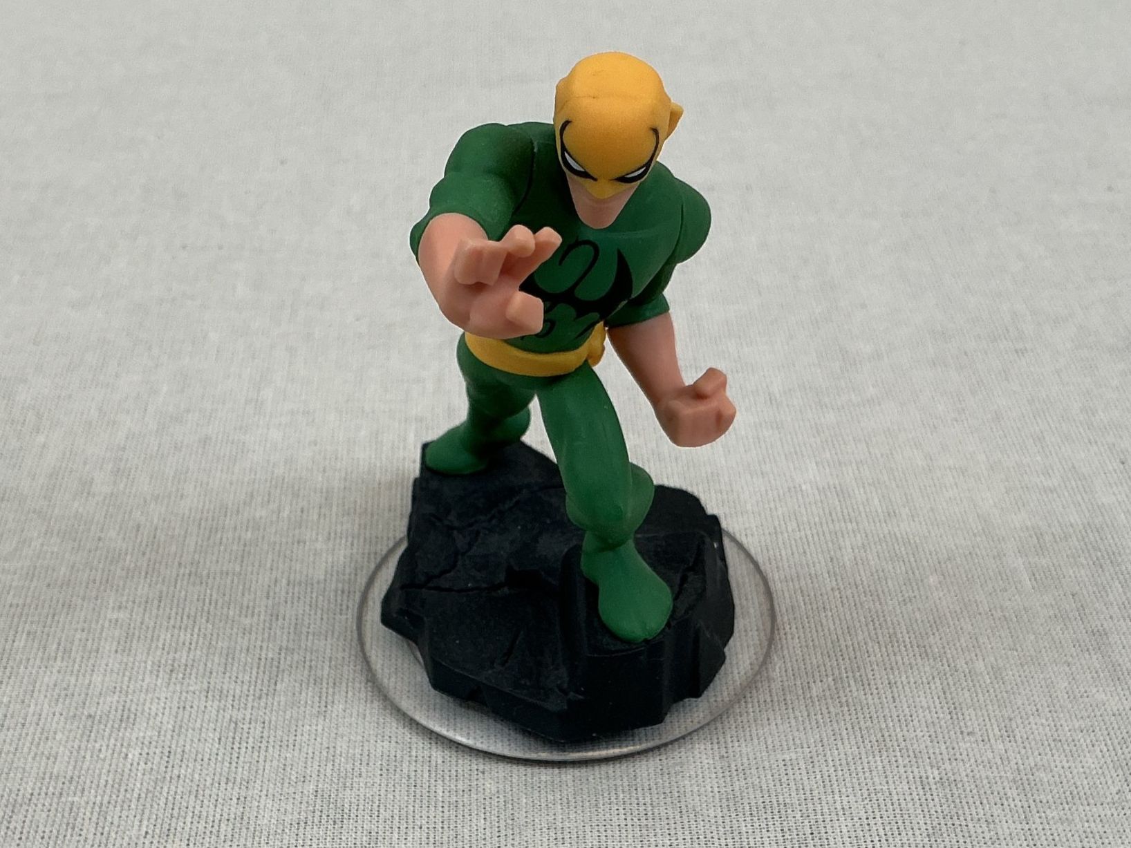 Giochi: DISNEY INFINITY 2.0 Iron Fist Spielfigur – Usato da Richterswil venduto da Restwert_Richterswil 1