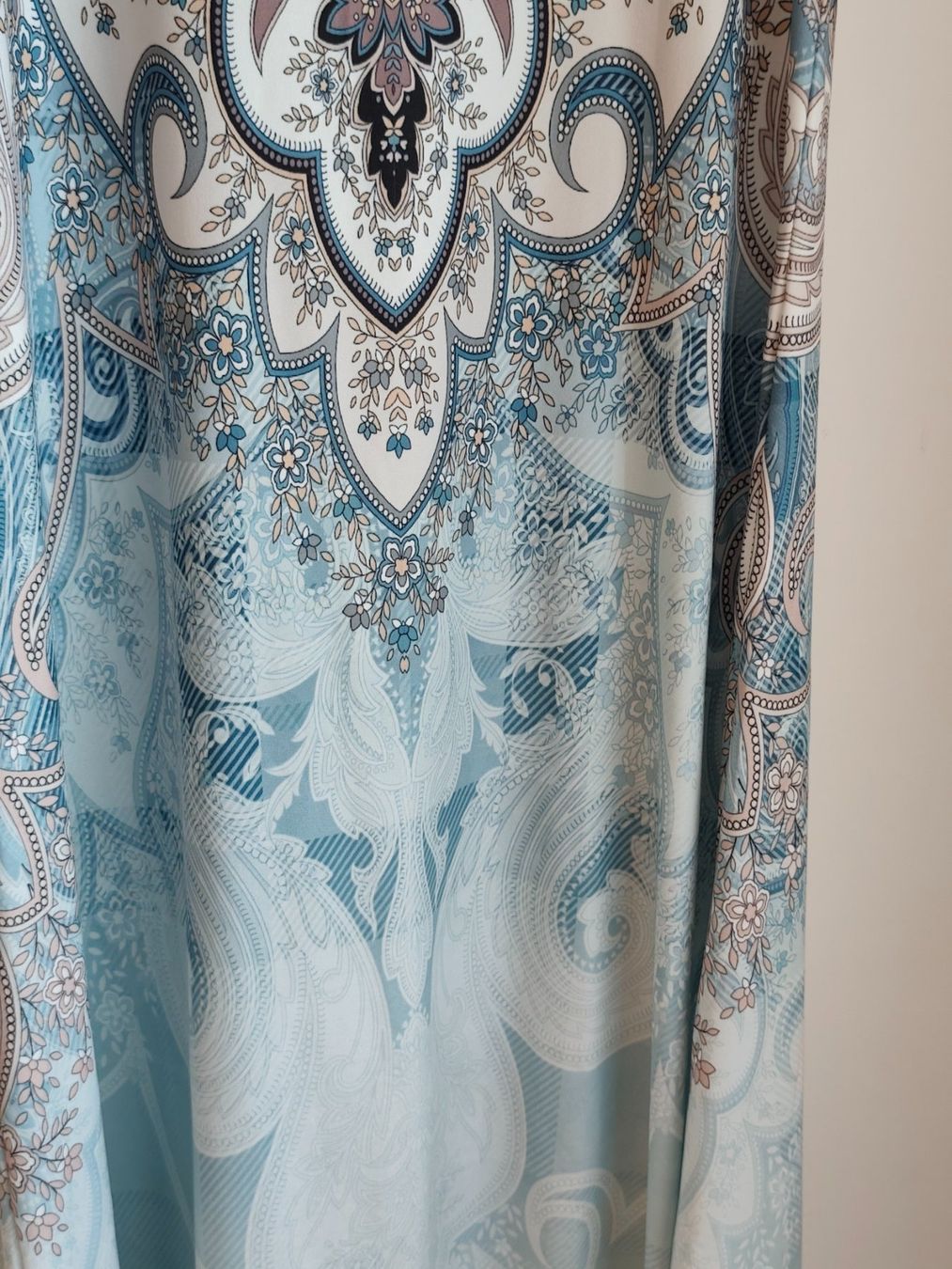 Vestiti: Kleid mit Muster, Grösse 38 – Nuovo (secondo la descrizione) da Eschenbach LU venduto da Orchi 1