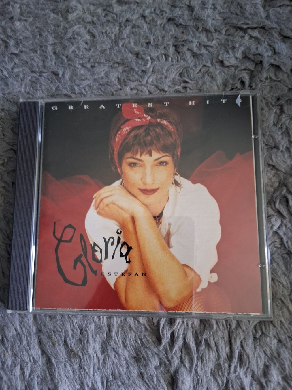 CDs: GLORIA ESTEFAN      GREATEST HITS    CD – D'occasion à Wetzikon ZH par Ramones01