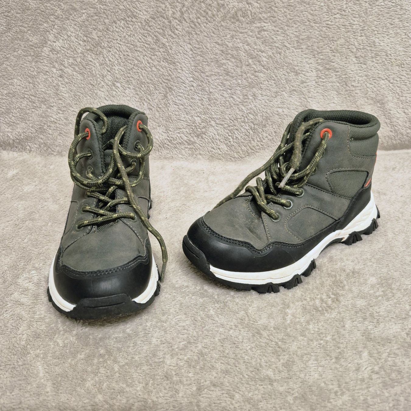 Primark Chaussures garçon: Primark Wanderschuhe, Gr. 29 – Neuf (Voir description) à Untersiggenthal par Eulea