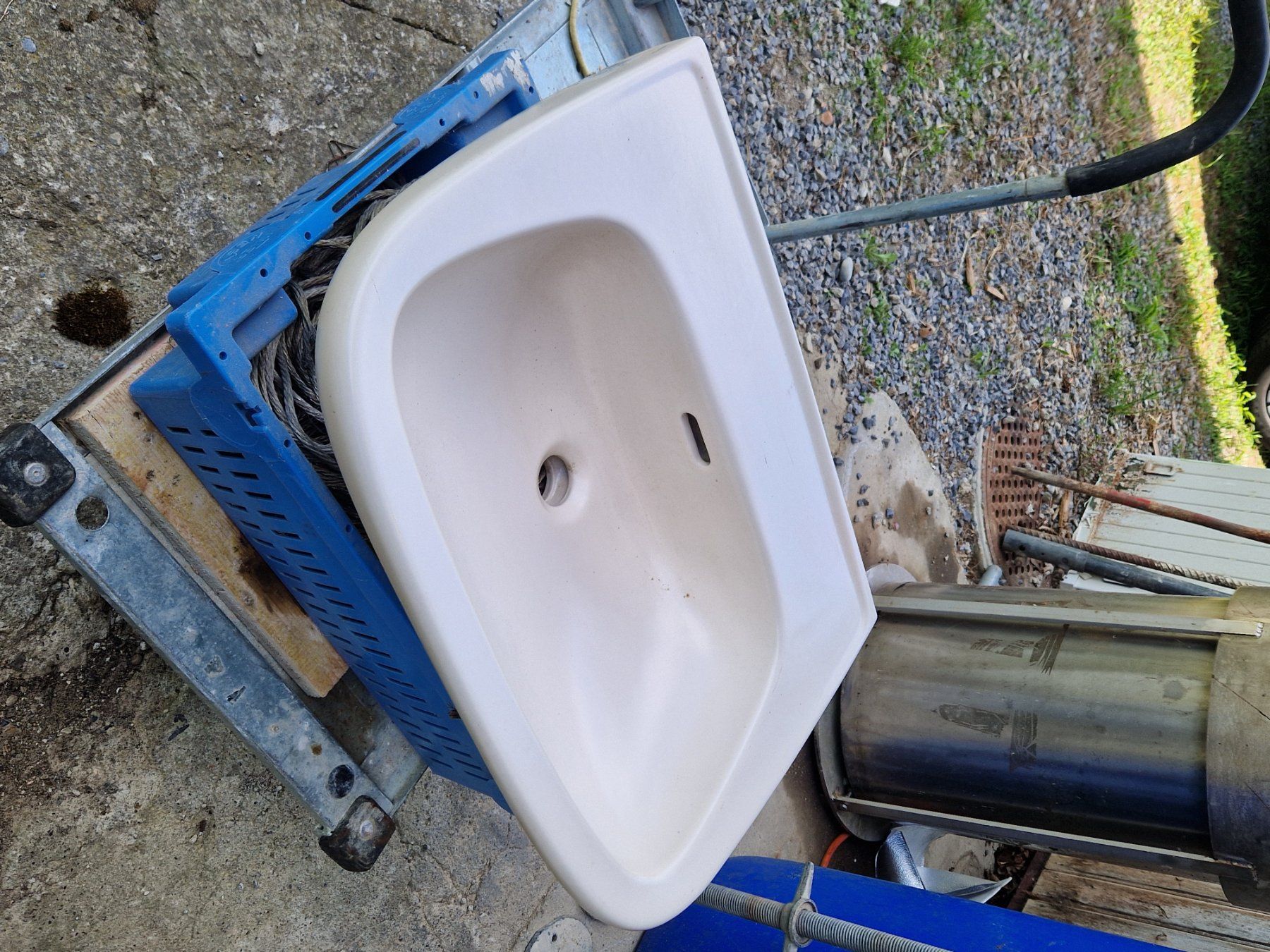 Lavabi & lavandini: Waschbecken – Nuovo e nell'imballaggio originale da Bonstetten venduto da adi_y8bn