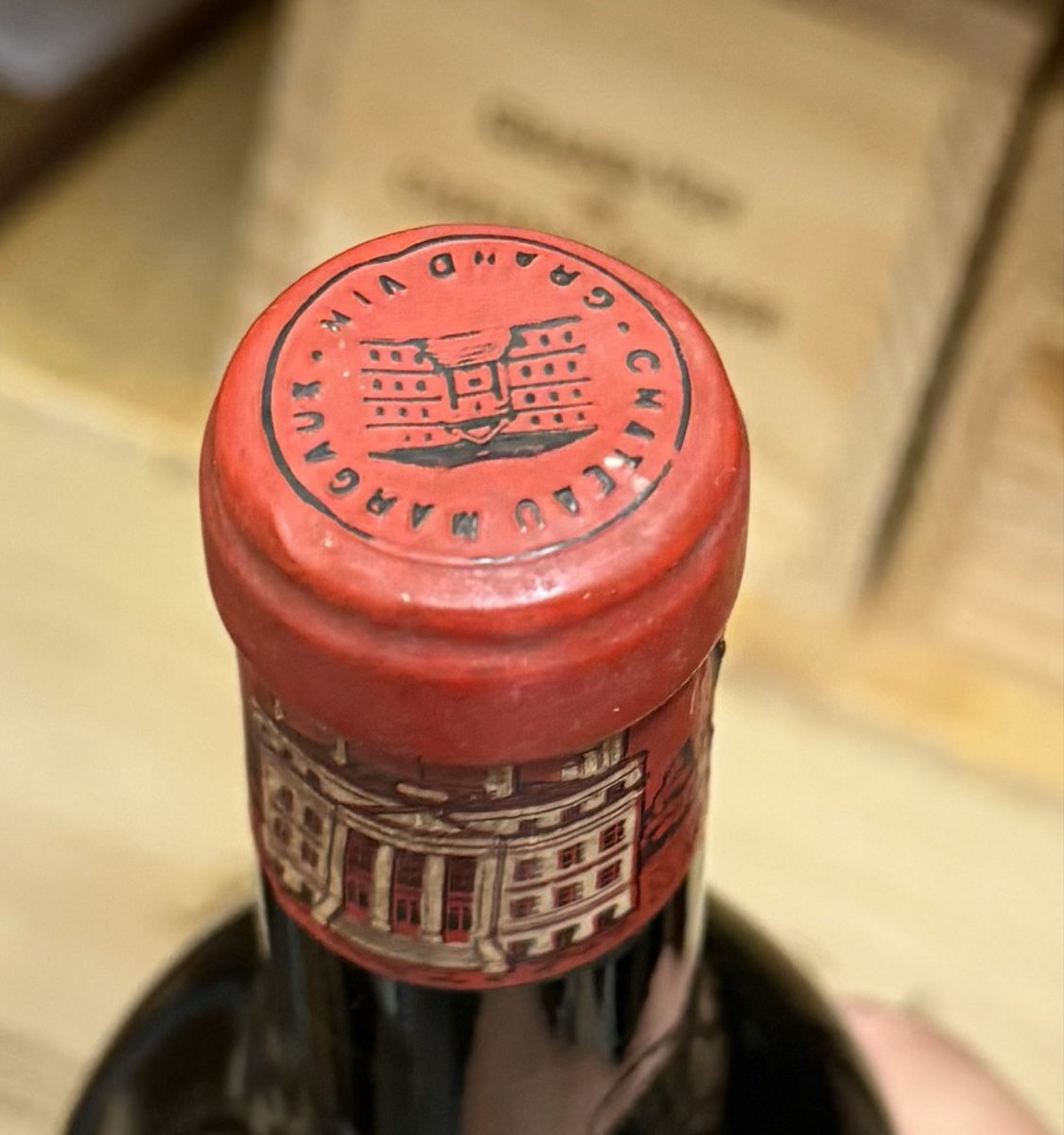 Château Margaux Vino: Chateau Margaux 1957 – Nuovo e nell'imballaggio originale da Troinex venduto da Airain 1