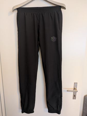 Umbro Trainingshose Größe XS