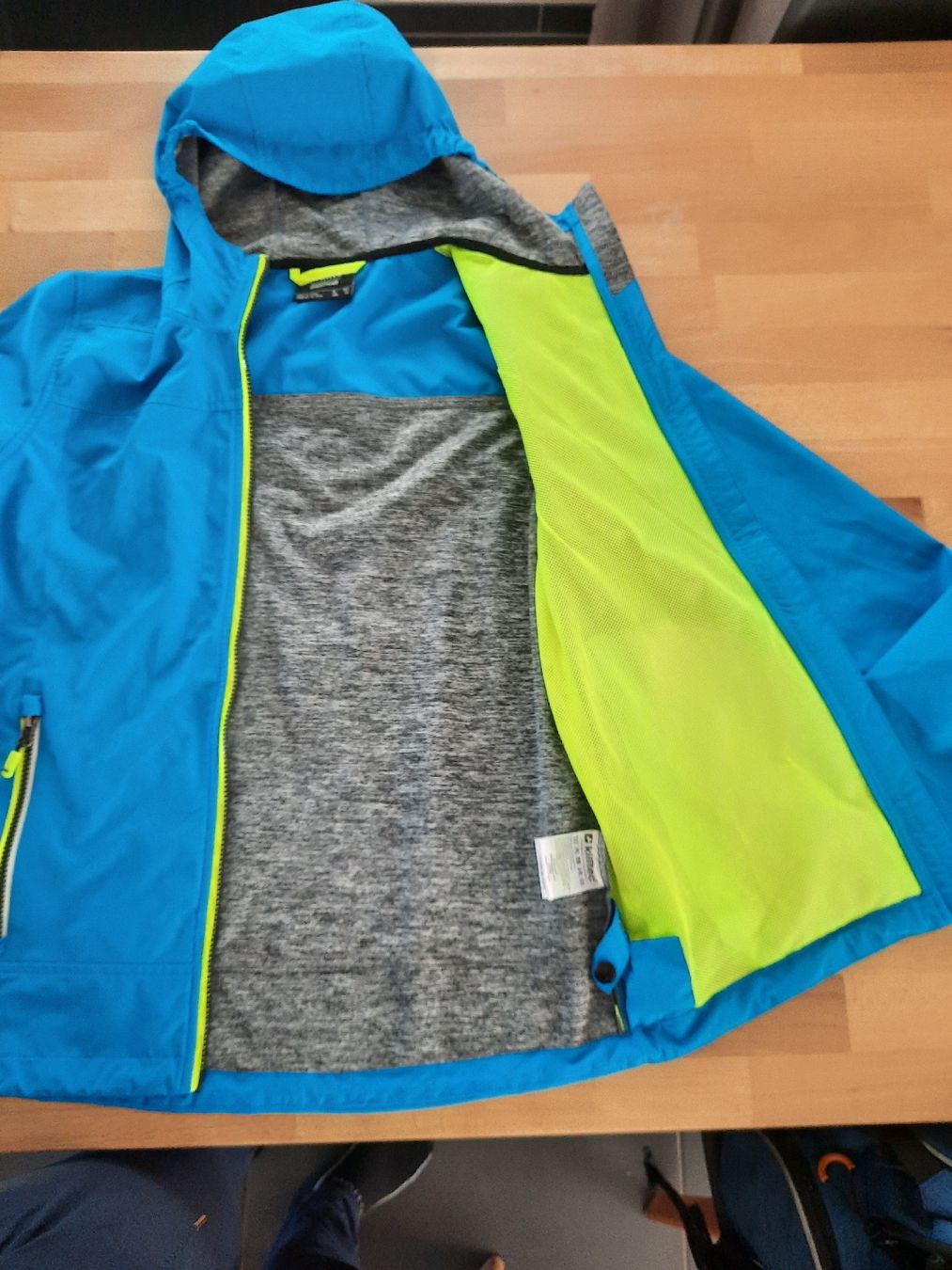 Killtec Giacche & Cappotti: Killtec Softshell Jacke, Gr. 164, Top Zustand – Usato da Jonschwil venduto da sonja8472 1