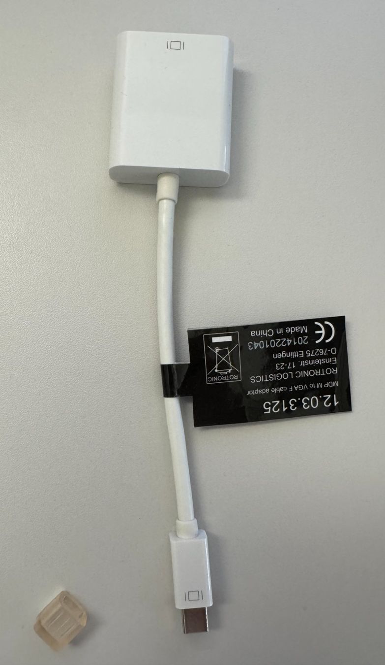 Unità & Adattatore: VGA to mini Displayport Adapter – Usato da Winterthur venduto da YaV