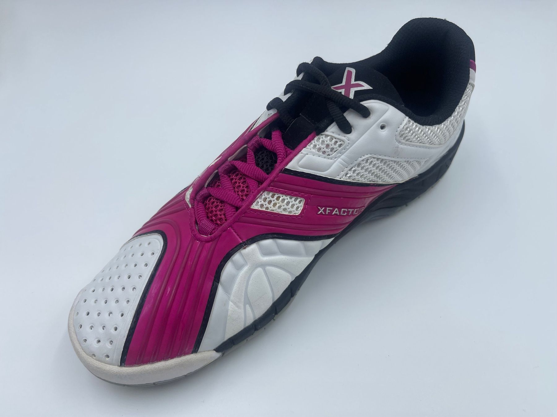 Scarpe da donna: Salming X Factor 2 Damen Hanball Gr. 42 – Nuovo e nell'imballaggio originale da Spreitenbach venduto da Opfikoner1 1