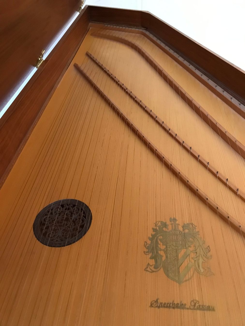 Musikinstrumente: Cembalo – Gebraucht aus Worb von Bruntschi 3