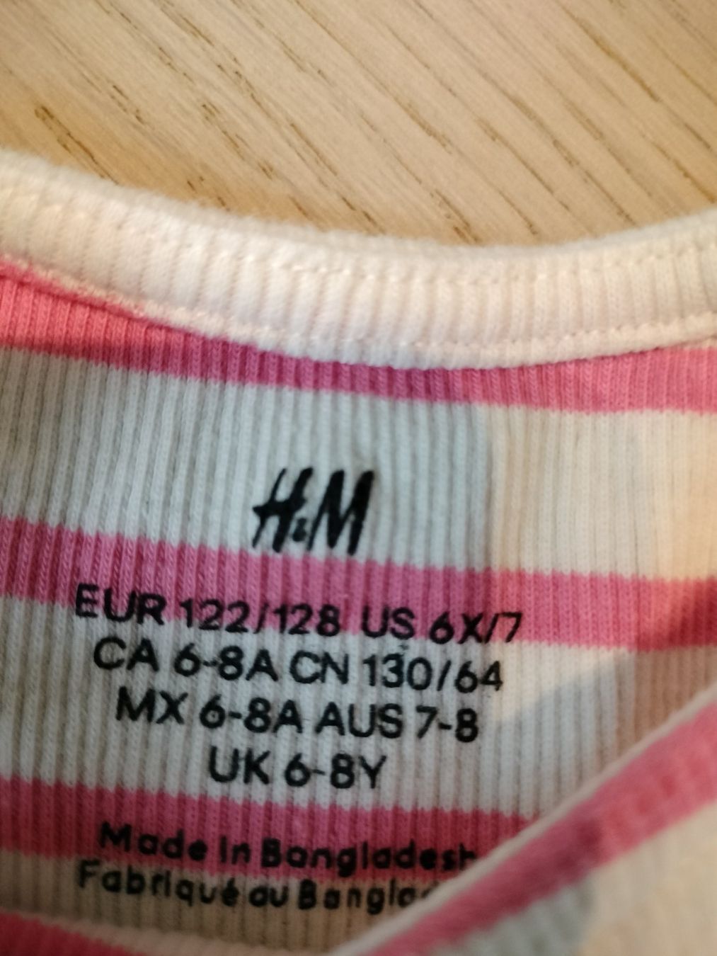 H&M Vestiti & Gonne: Kleidchen Grösse 122/128 – Usato da Neftenbach venduto da TheKringel 1
