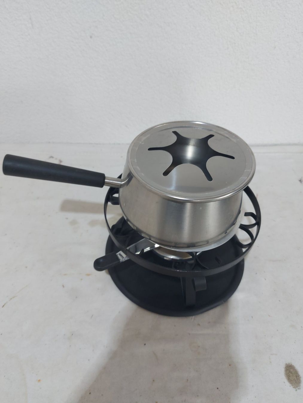 Elettrodomestici da cucina: Fondue Sets mit Caquelon und Rechaud (2) – Usato da Rheinau venduto da profitronic.shop