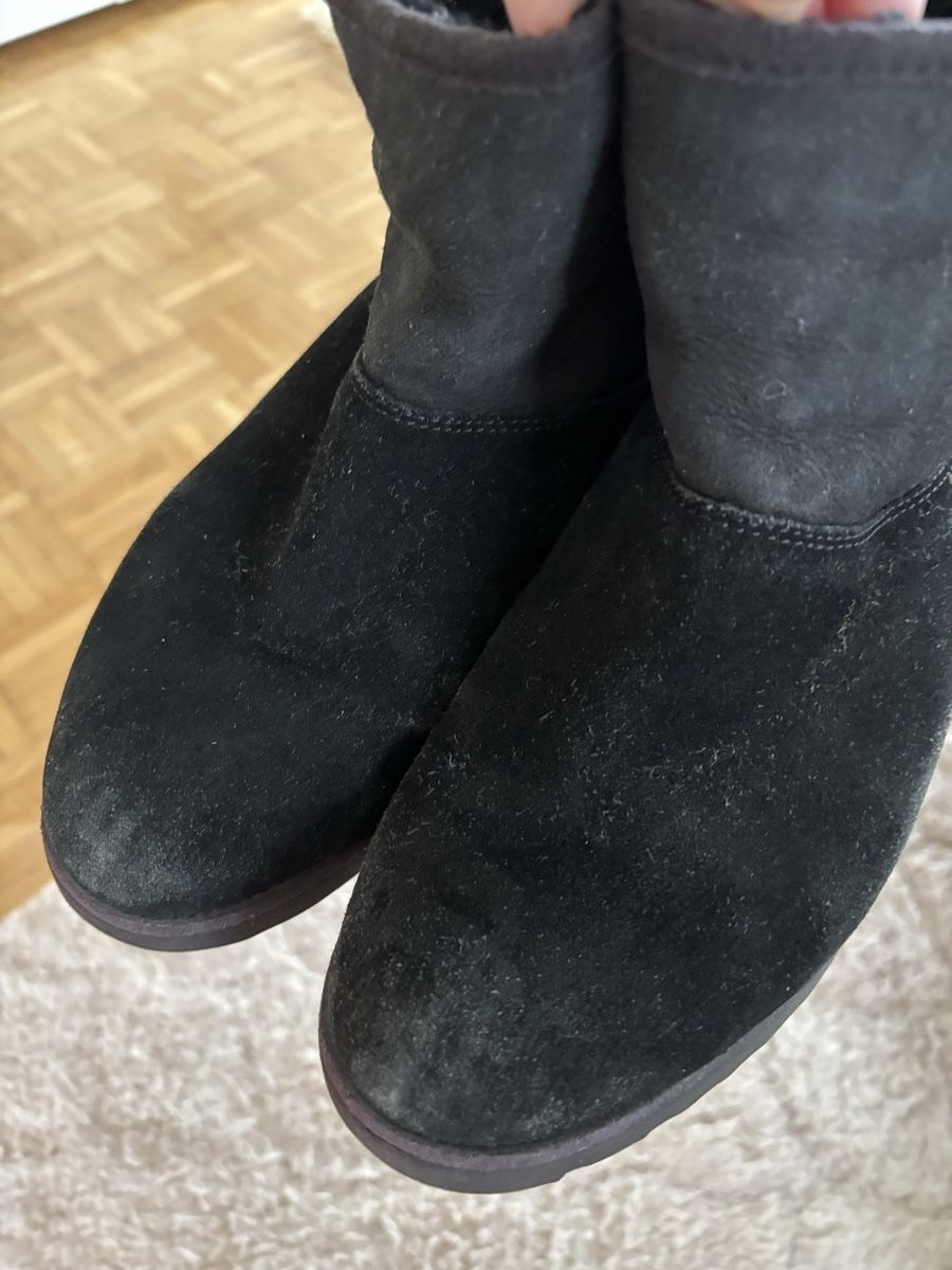 Ugg Damenschuhe: UGG TAILLE 38 – Gebraucht aus Brügg BE von rah_mqh8 1