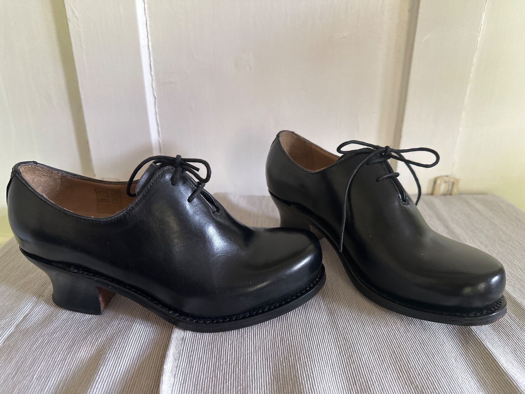 Scarpe da donna: Trachtenschuhe – Usato da Chur venduto da cor_m7br