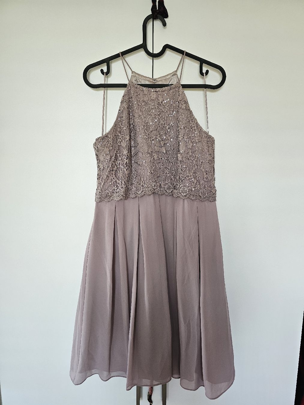 Vestiti: Sommerliches Cocktailkleid mit Spitze – Usato da Zürich venduto da yasemiin