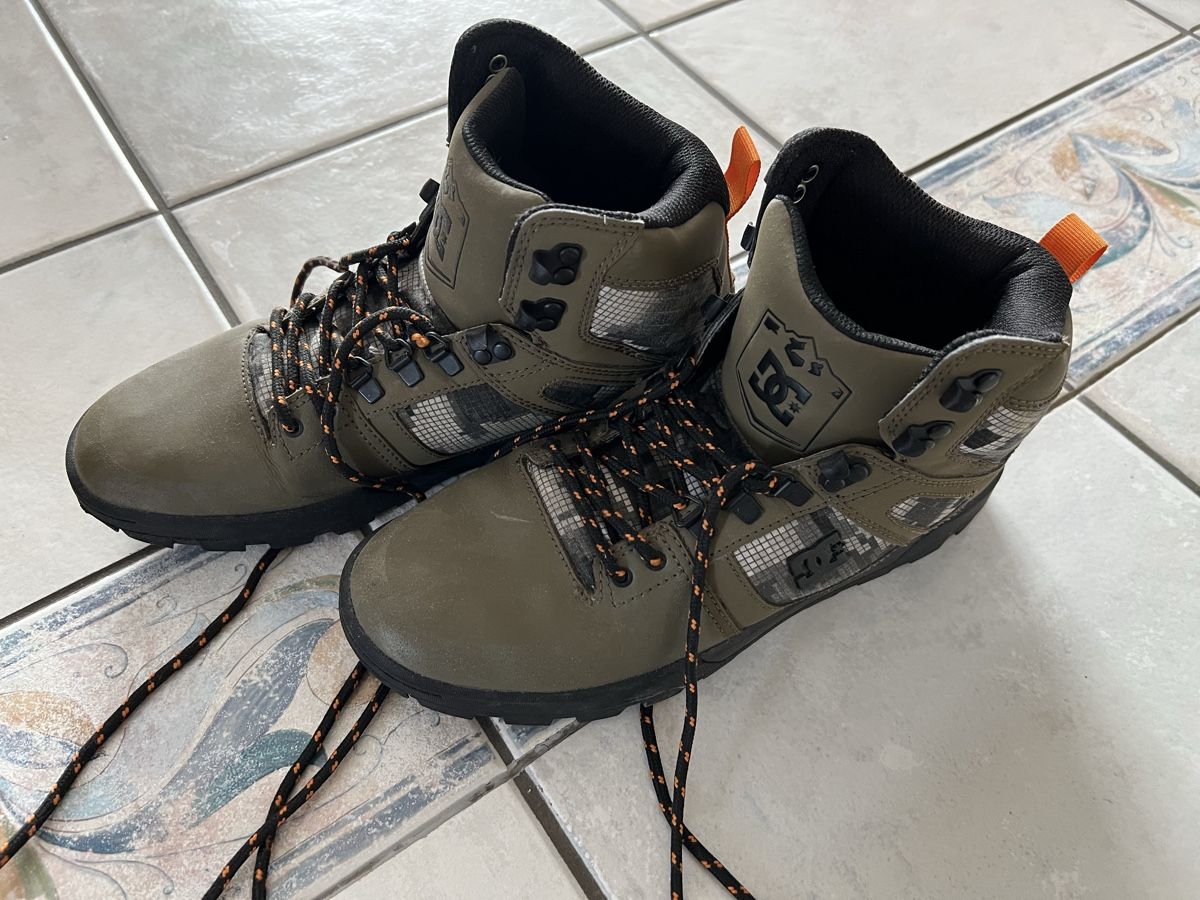 DC shoes Schuhe für Jungen: DC Shoes Trekkingschuh Grösse 41 – Gebraucht aus Zufikon von luuuzi