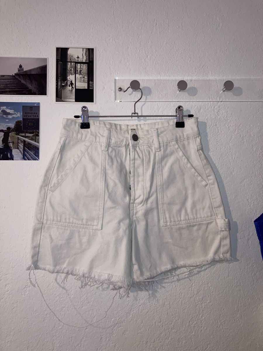 Stradivarius Pantaloni: Stradivarius Mom Short‘s – Nuovo (secondo la descrizione) da Bern venduto da marionheiniger