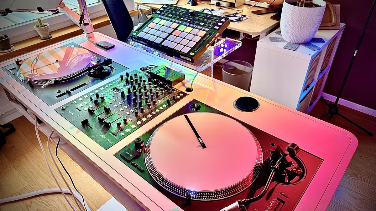 Equipement de magasin & Foires: Hoerboard Stereo T. - DJ Booth – Neuf (Voir description) à Chur par den_ml2z 3