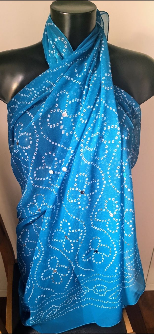 Foulard & Sciarpe: 4 superschöne Pareas NEU!  – Nuovo e nell'imballaggio originale da Widnau venduto da Schurlibua 1