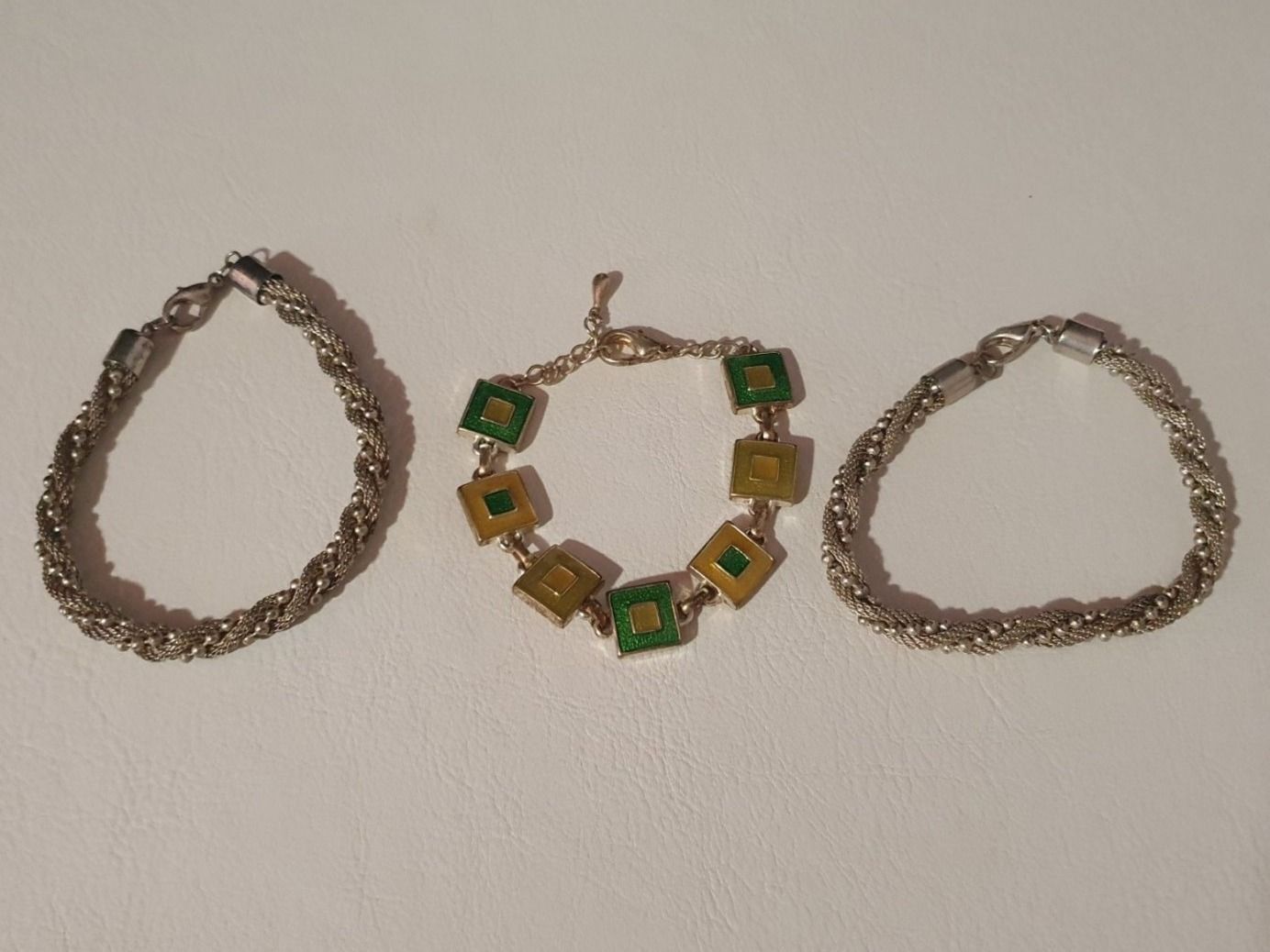 Armbänder & -reifen: Modeschmuck, 3 Armketteli, ca 9 cm, offen 20cm – Gebraucht aus Abtwil AG von MaVo.0710