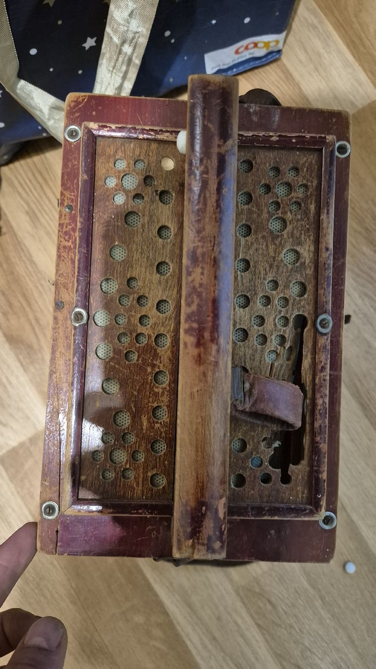 Strumenti musicali: Alte Schweizer Orgele Defekt – Usato da Rämismühle venduto da beni0010 3