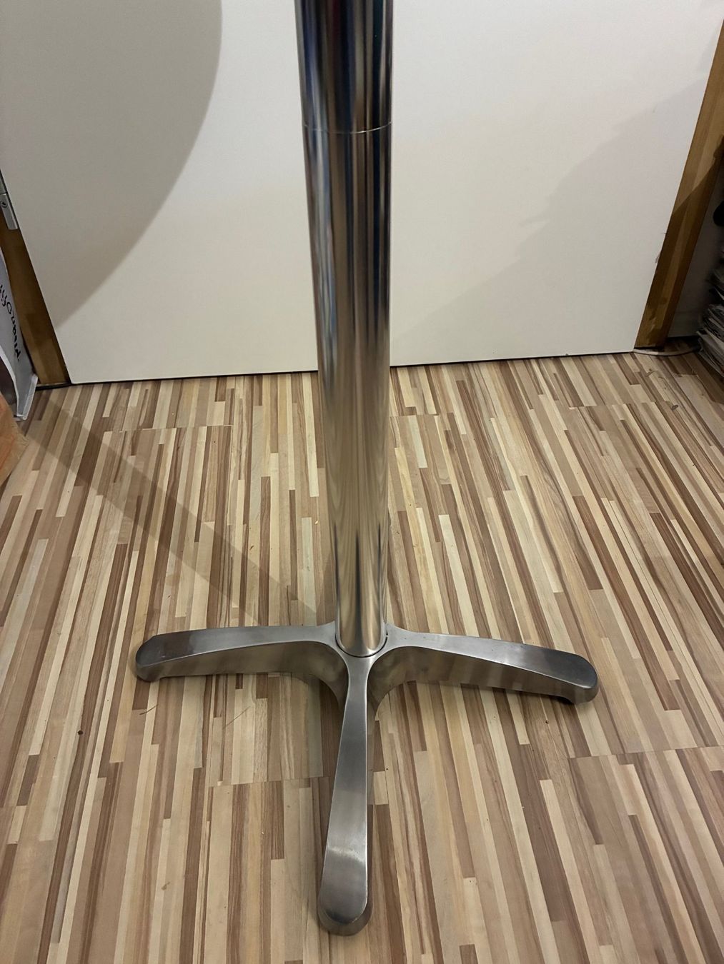 Tavoli: Robuster Gastro- Steh- Bistrotisch H110cm B55cm – Usato da Sissach venduto da tu44 5