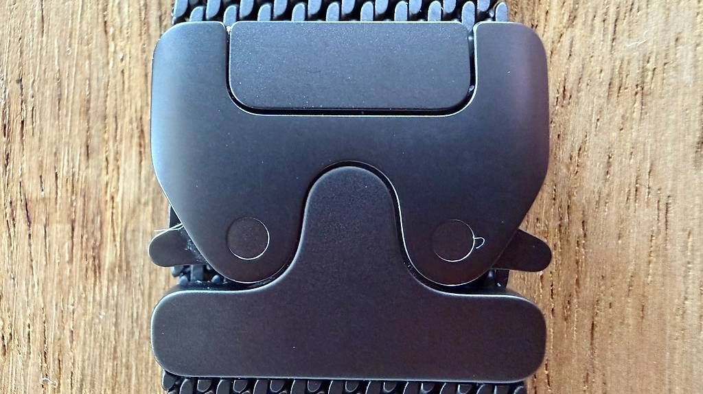 Bracciali & Braccialetti: Original Apple Black Titanium Milanese Loop M ungetragen OVP – Usato da Oberrieden venduto da redvolution 3