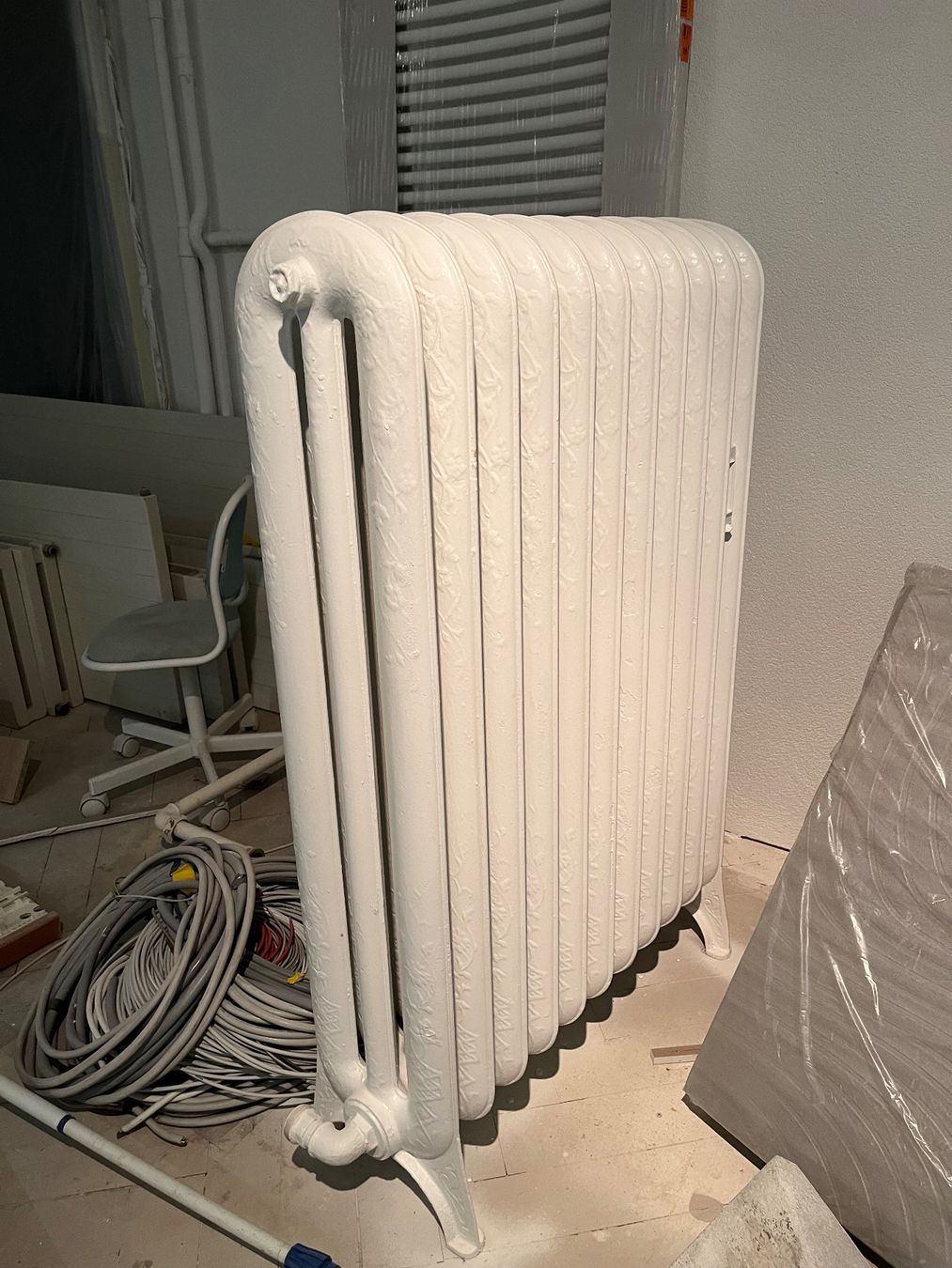 Radiatori: Radiator/Heizkörper aus Guss – Usato da Arbon venduto da ISMA007