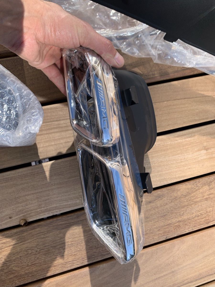Diffusori di oli essenziali: Mercedes Heckdiffusor – Nuovo e nell'imballaggio originale da Langnau am Albis venduto da iso_f7cz 1
