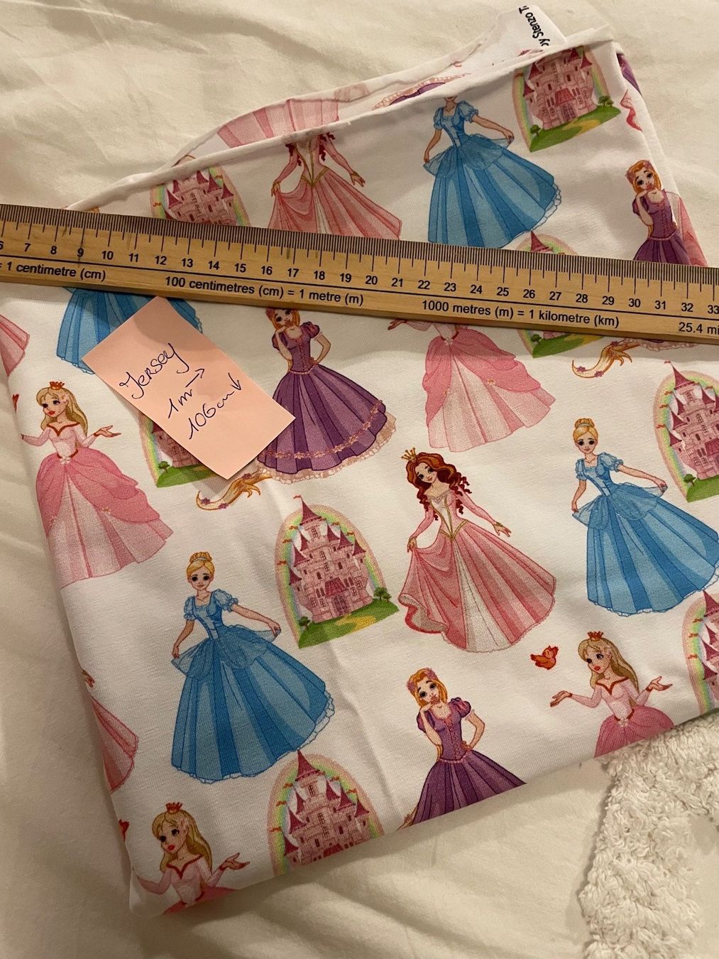 Tessuti: Jersey Imprimés Princesse grand – Nuovo (secondo la descrizione) da Uetikon Am See venduto da geraldinezh17