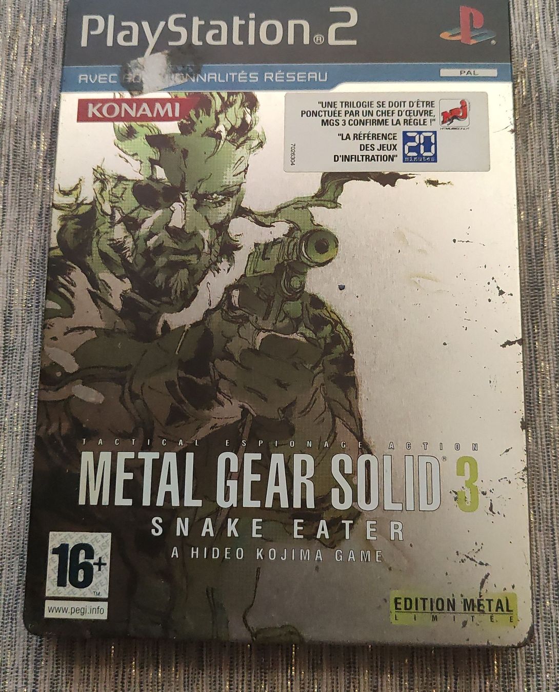 Porte-clés Metal Gear Solid 2 - Édition Limitée The Orange Cardboard Box, Figurine Snake