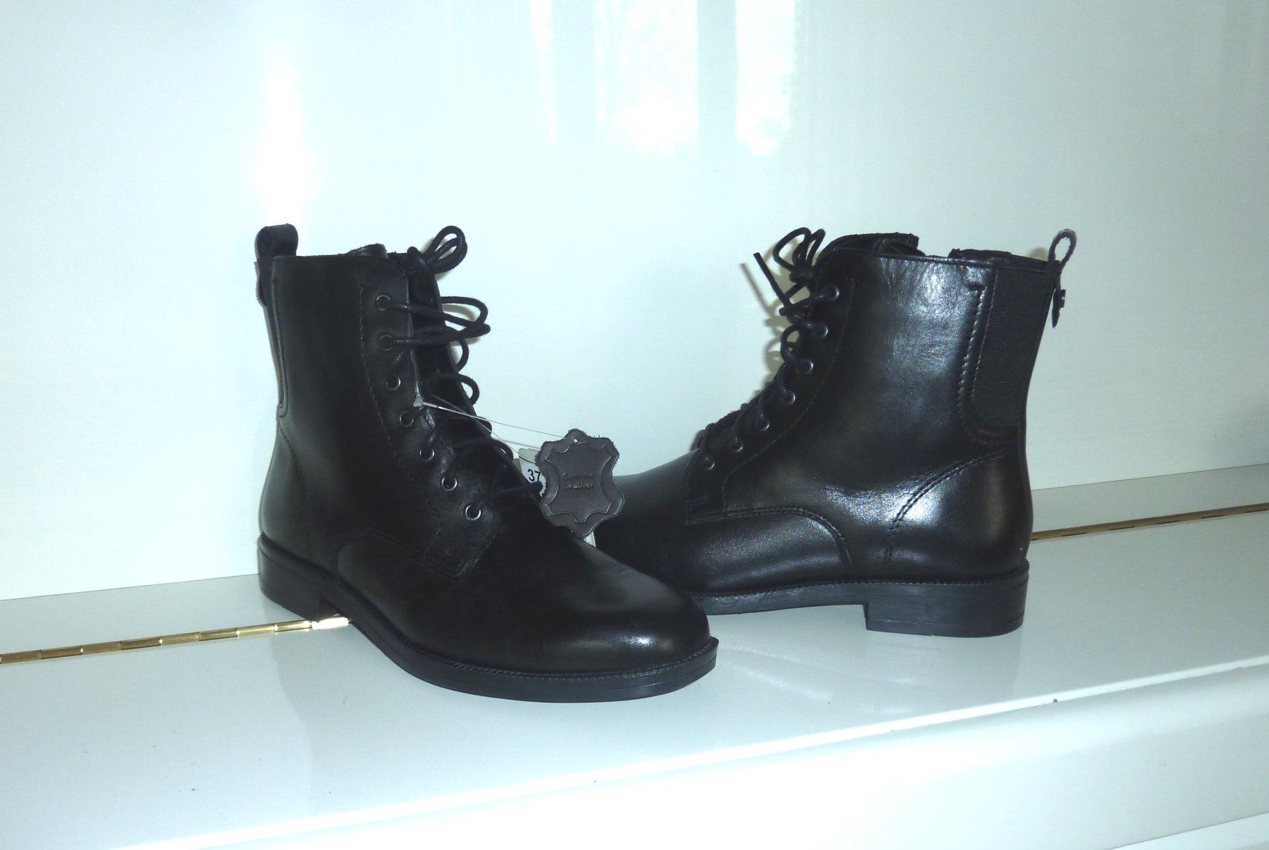 Damenschuhe: Leder Stiefeletten Gr.37 – Neu und originalverpackt aus Melchnau von BarbaraD01 3