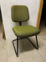 Chaise de bureau Giroflex sur piètement luge, vert, occasion