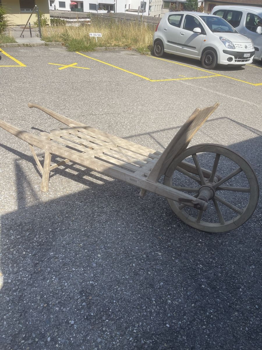 Carriole: ancienne, brouette, décorative – Usato da Romont FR venduto da lua_k8pr 2