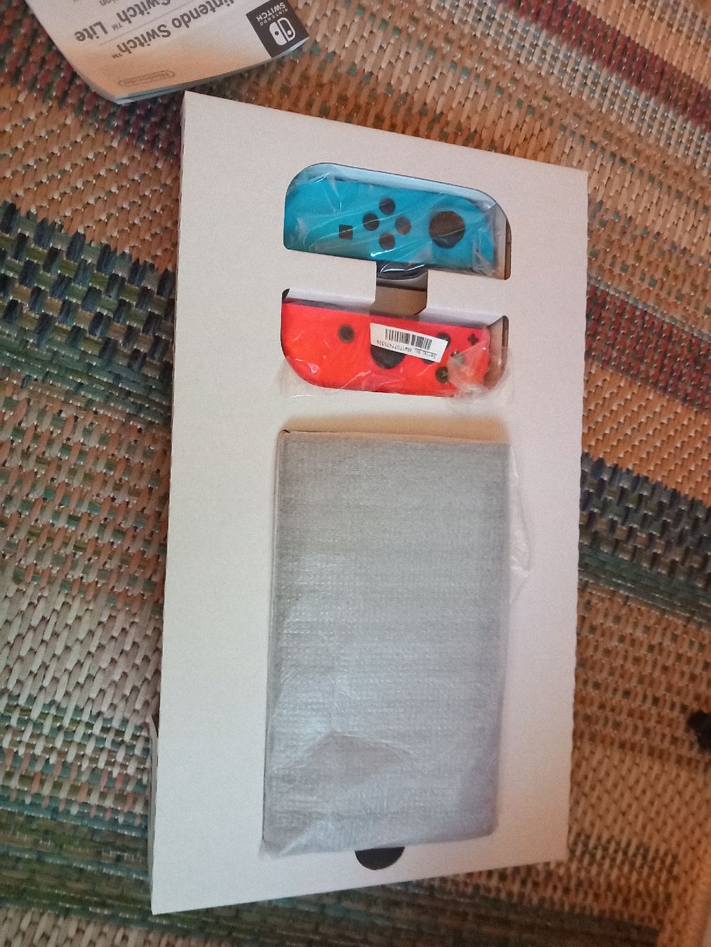 Nintendo Console: Nintendo Switch 1 mit Etui und Zubehör – Nuovo (secondo la descrizione) da Rafz venduto da DonRacletto 8
