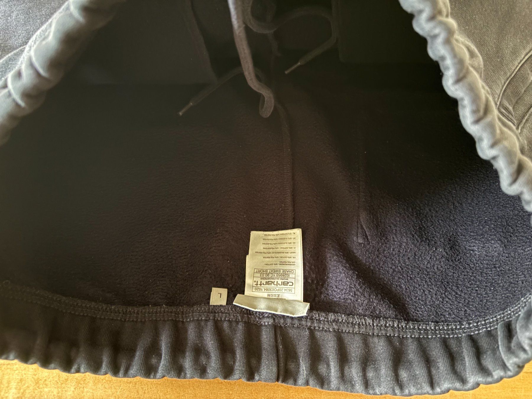 Carhartt Pantaloni: Carhartt WIP Chase Sweat Short Mitternachtsblau – Usato da Muri AG venduto da as.secondary 2