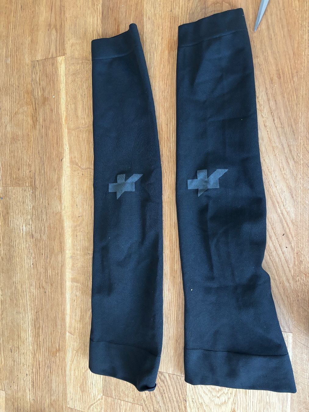 Pantaloni: Assos leg warmer P1 size 1 – Usato da Geuensee venduto da sonnetje