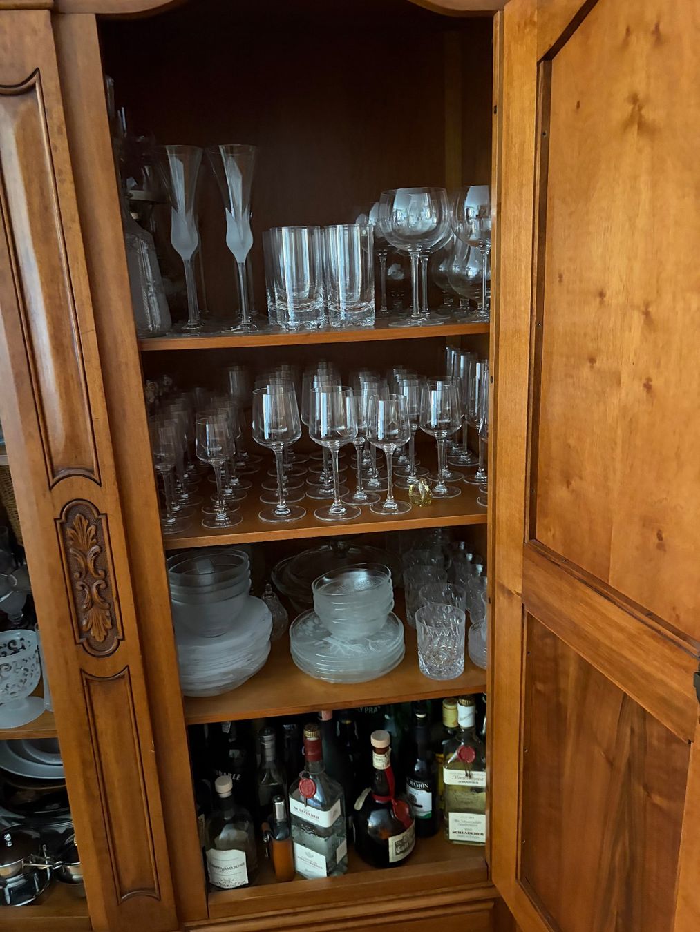 Armadi: Bodenseeschrank aus Kirschbaum mit Intarsien – Usato da Zuerich venduto da Daniel020 5