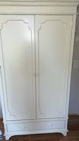 Armoire blanche