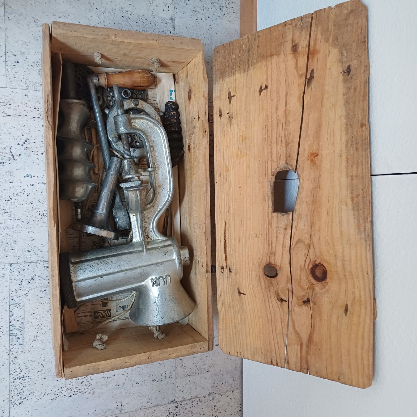Appareils de cuisine: Fleischwolf antik – D'occasion à Trimmis par grrose