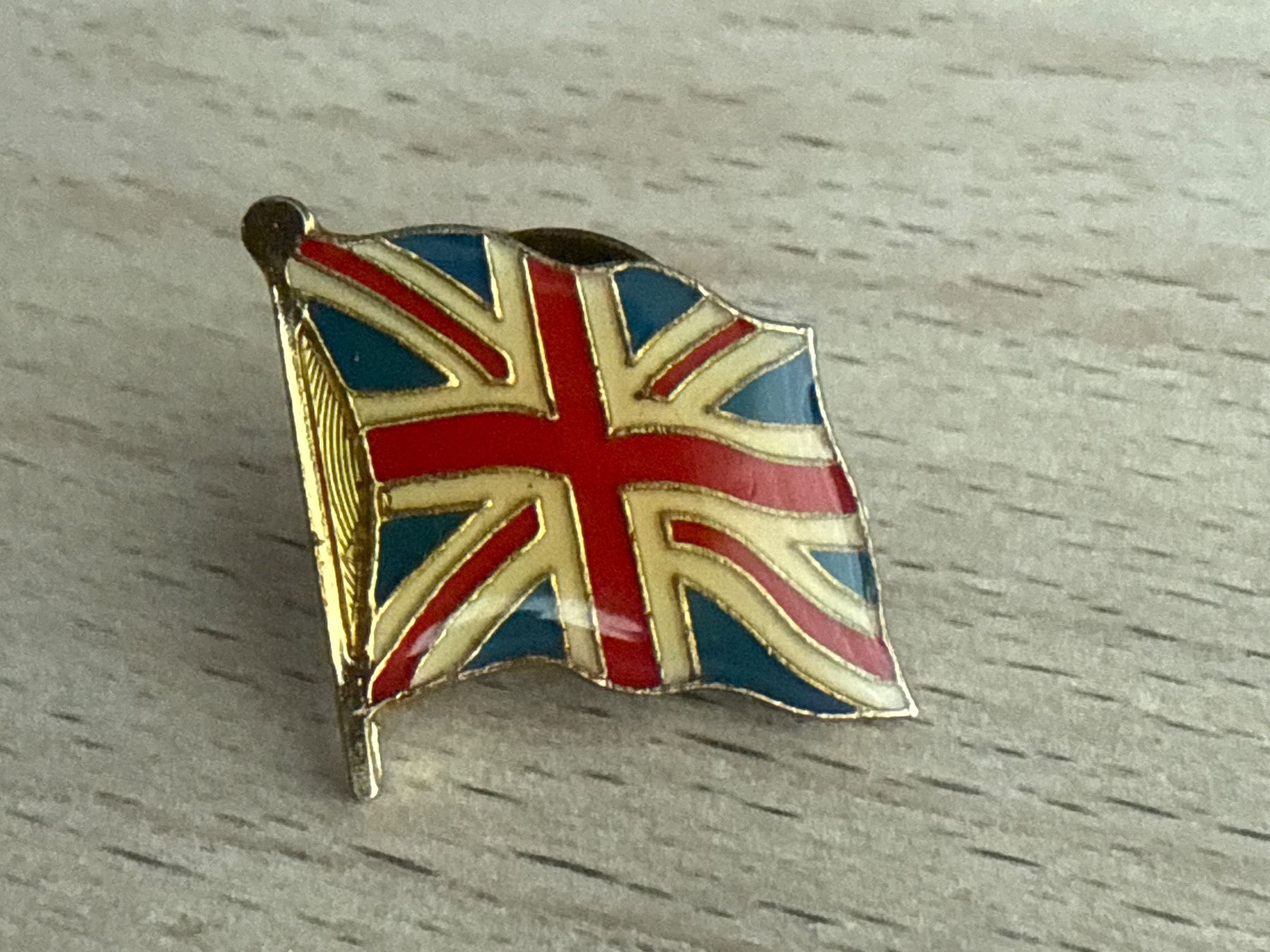 Placchette & Badge: Pin Flagge Grossbritannien – Usato da Glattbrugg venduto da Schweigmatt