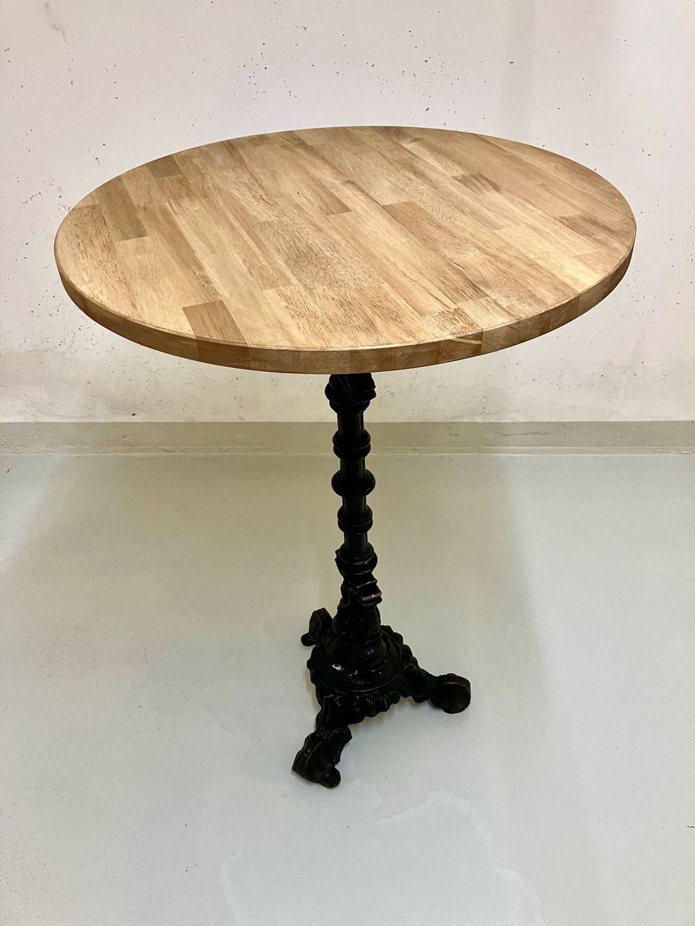 Tables: Bartisch – D'occasion à Uster par giani47