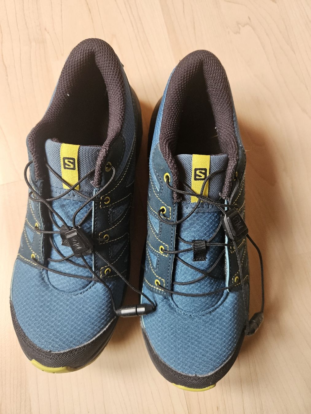 Scarpe per ragazzi: Wanderschuhe Gr.36 – Usato da Oberkulm venduto da Preneur