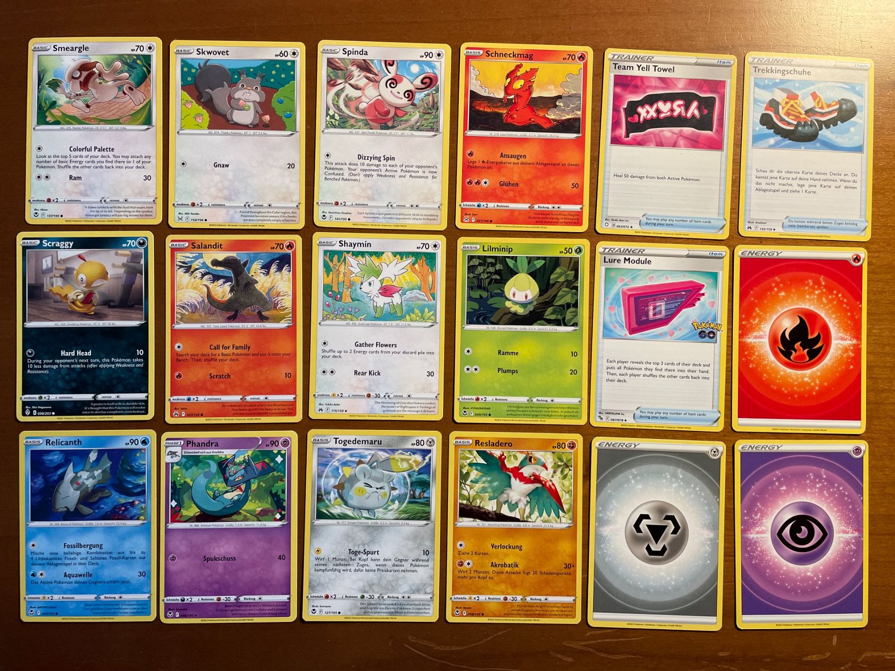 Pokémon Carte collezionabili: Pokemon Karten Set (Versand gratis) – Nuovo (secondo la descrizione) da Chur venduto da Angerson