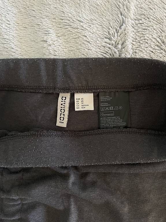 H&M Röcke: Enger Rock XS – Gebraucht aus Zürich von mar_5gpw 1