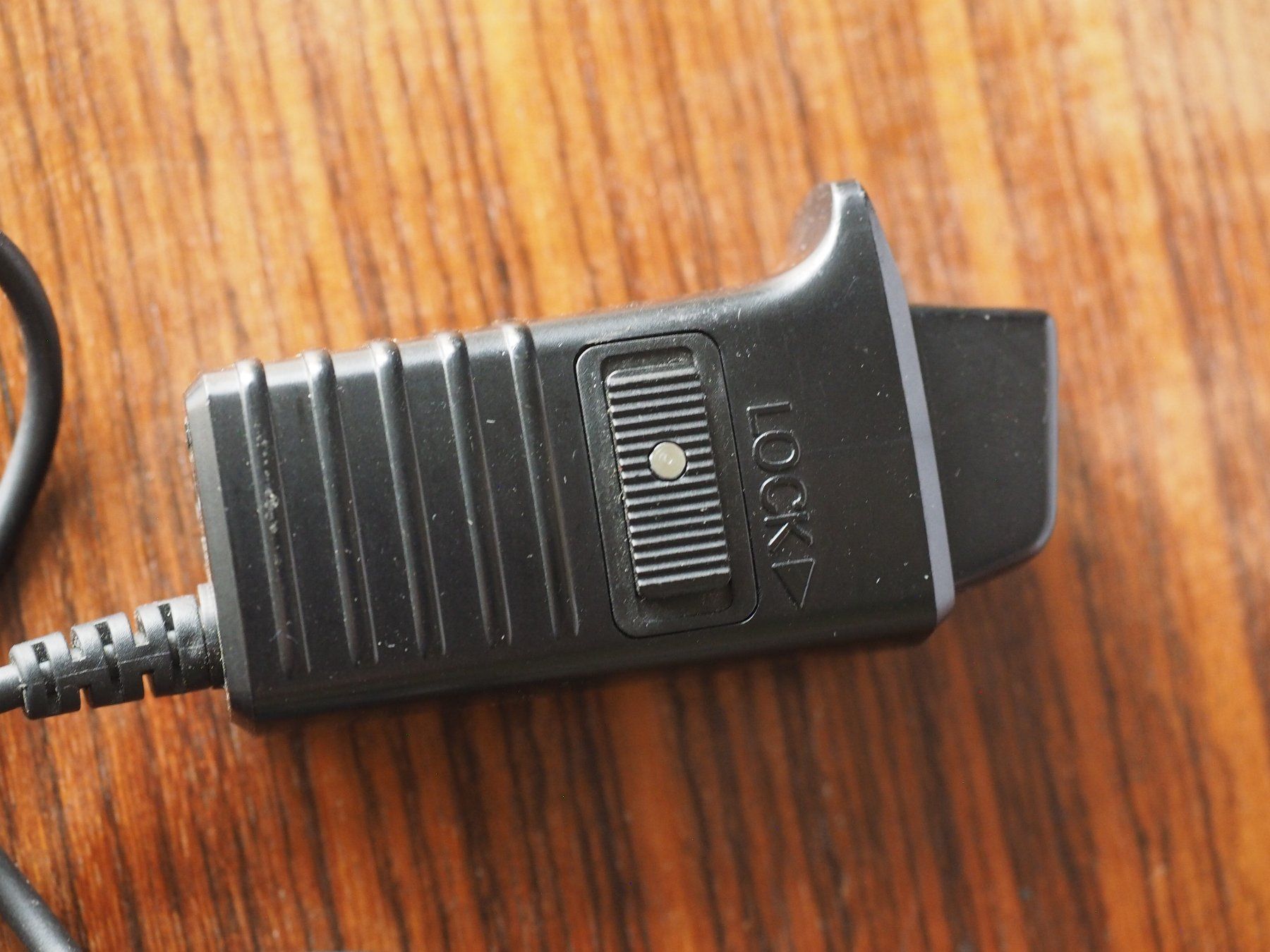Nikon Fotocamera: langes Nikon MC-12A Fernauslöserkabel cable shutter release – Usato da Cham venduto da Hodinar 3