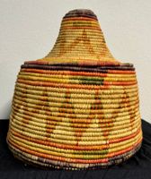 Alter Afrikanischer Korb mit Lederboden     ca. 50 Jahre alt