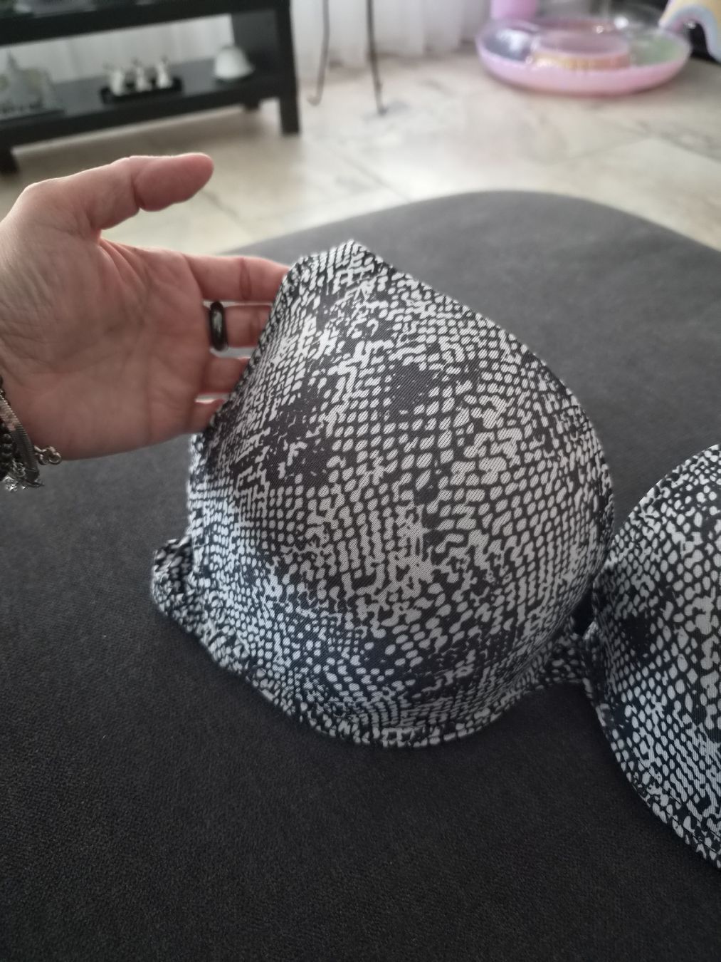 Autres dessous: BH 90B von Leyla mit Schlangenprint – D'occasion à Niederrohrdorf par Miripfiri 4