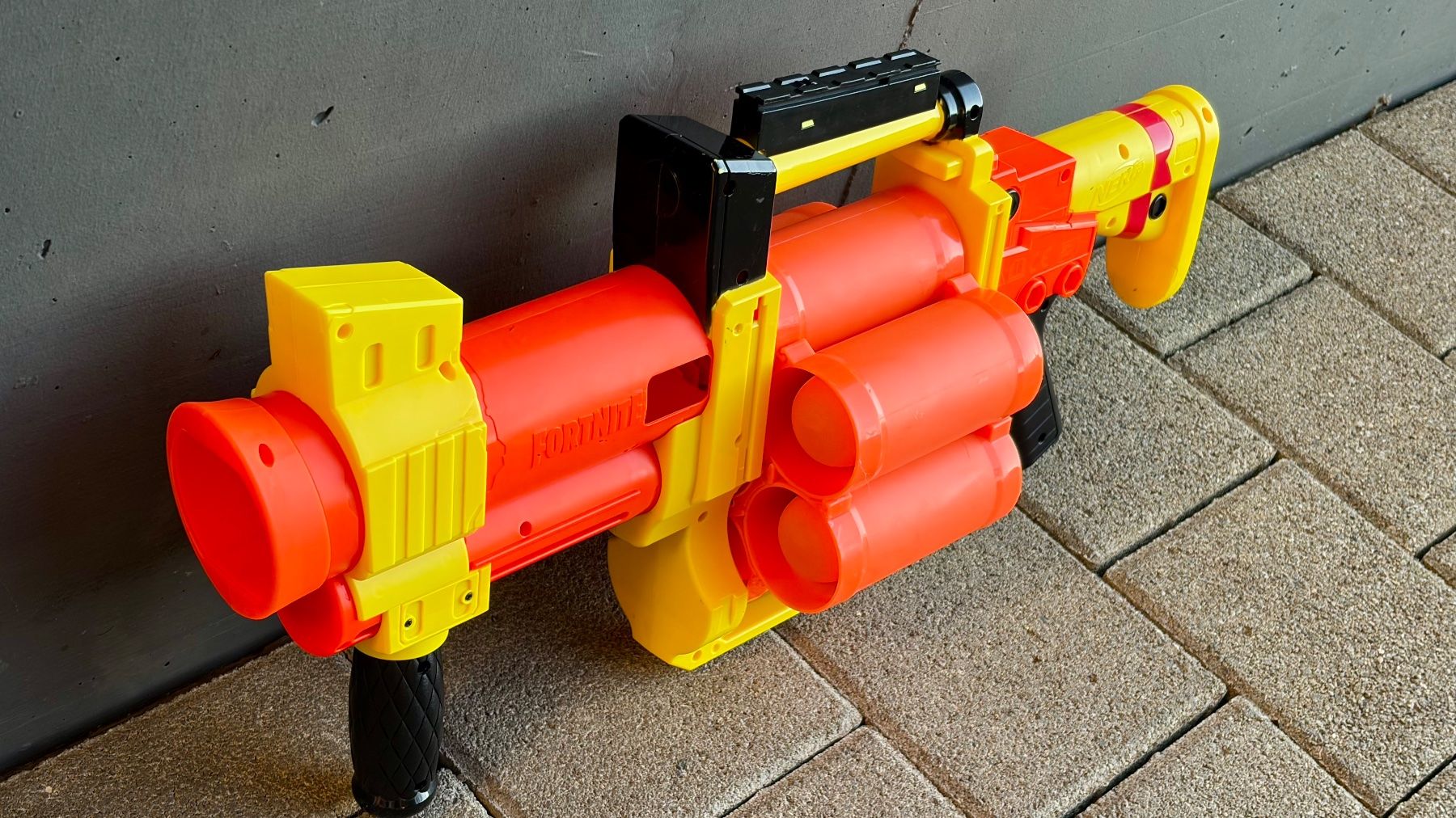 Nerf Giocattoli: Nerf Fortnite GL Blaster Grenade Launcher – Usato da Arni AG venduto da CLIMBIM 1