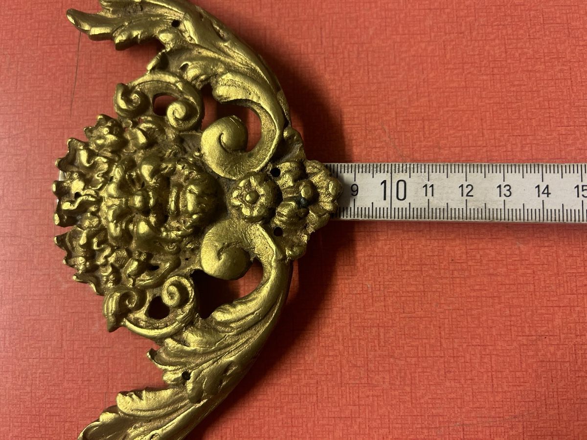 Eisenwaren: Alte Applikation aus Bronze oder Messing. Einzigartiges  – Gebraucht aus Lanzenhäusern von vic63 4