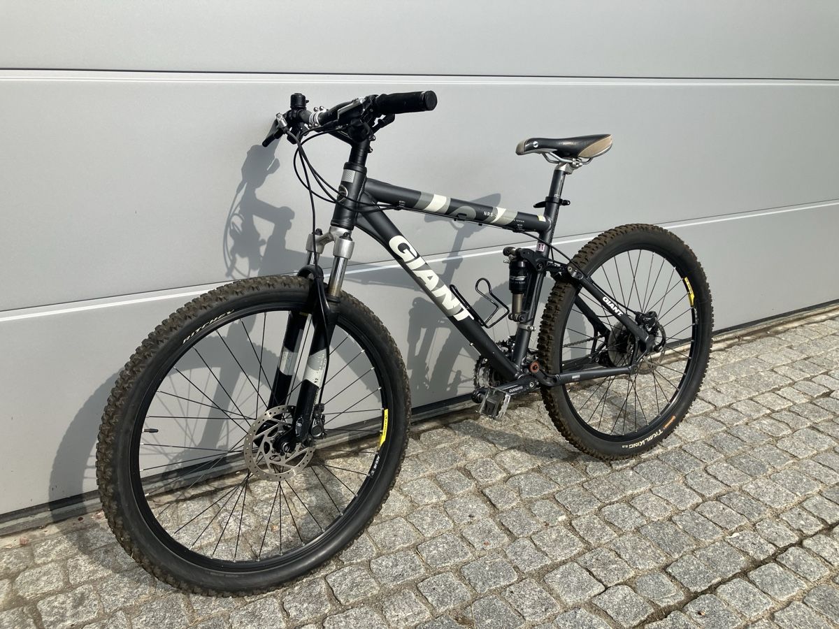 Giant Velos: Mountainbike Giant NRS-3 Fully – Gebraucht aus Ehrendingen von Calypso65