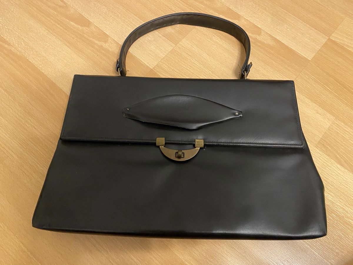 Borse da donna: Vintage Handtasche aus Leder, Schwarz – Usato da Buchrain venduto da Sisi83